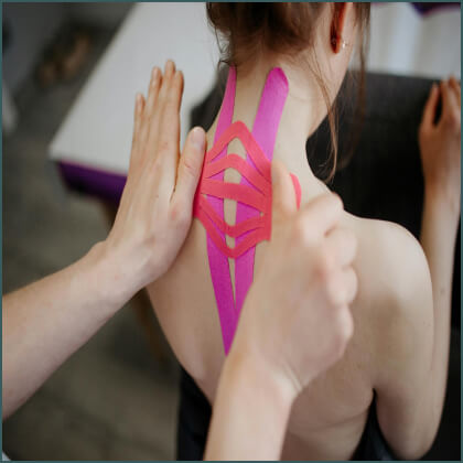 Kinesio tape terápia Tatán
